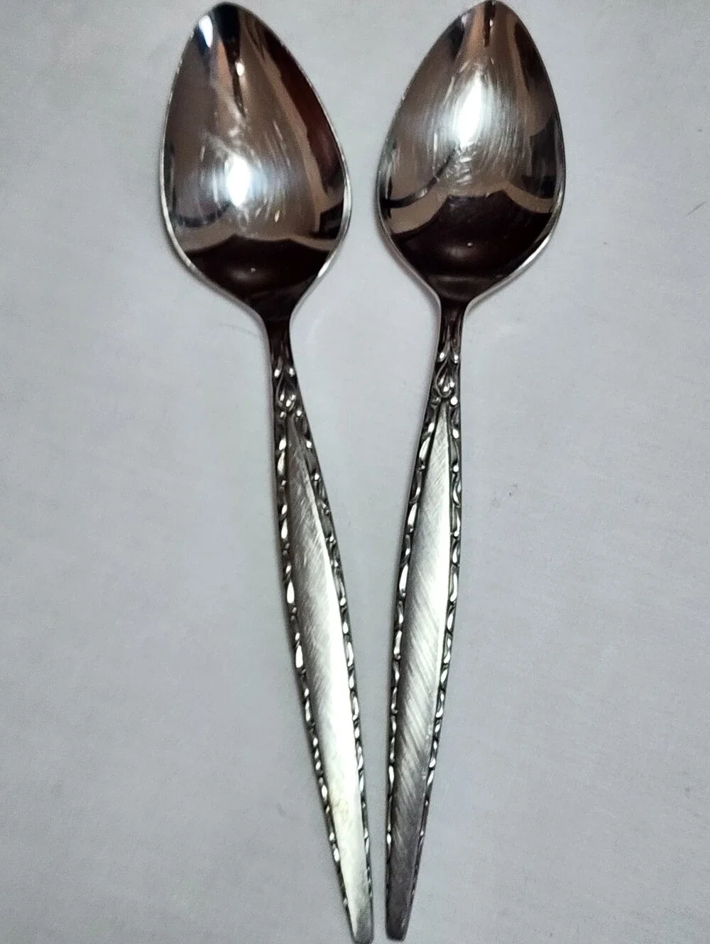 Oneida Community Venetia Stainless Steel Serving Spoons Lot Of 2 Dinnerware